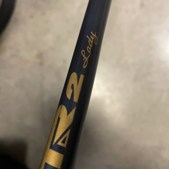 Woman’s golf clubs Daiwa 
4 pc set - Picture 2 of 11